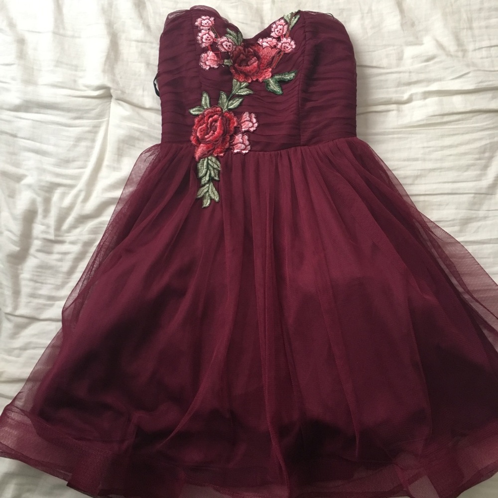 Maroon strapless dress